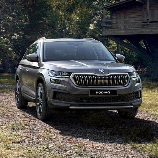 Silver Škoda Kodiaq SUV Front View