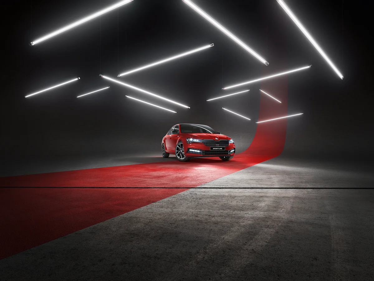 Superb Sportline Sedan Hero